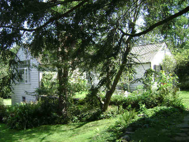 Building photograph for 3 CHERNISKE RD